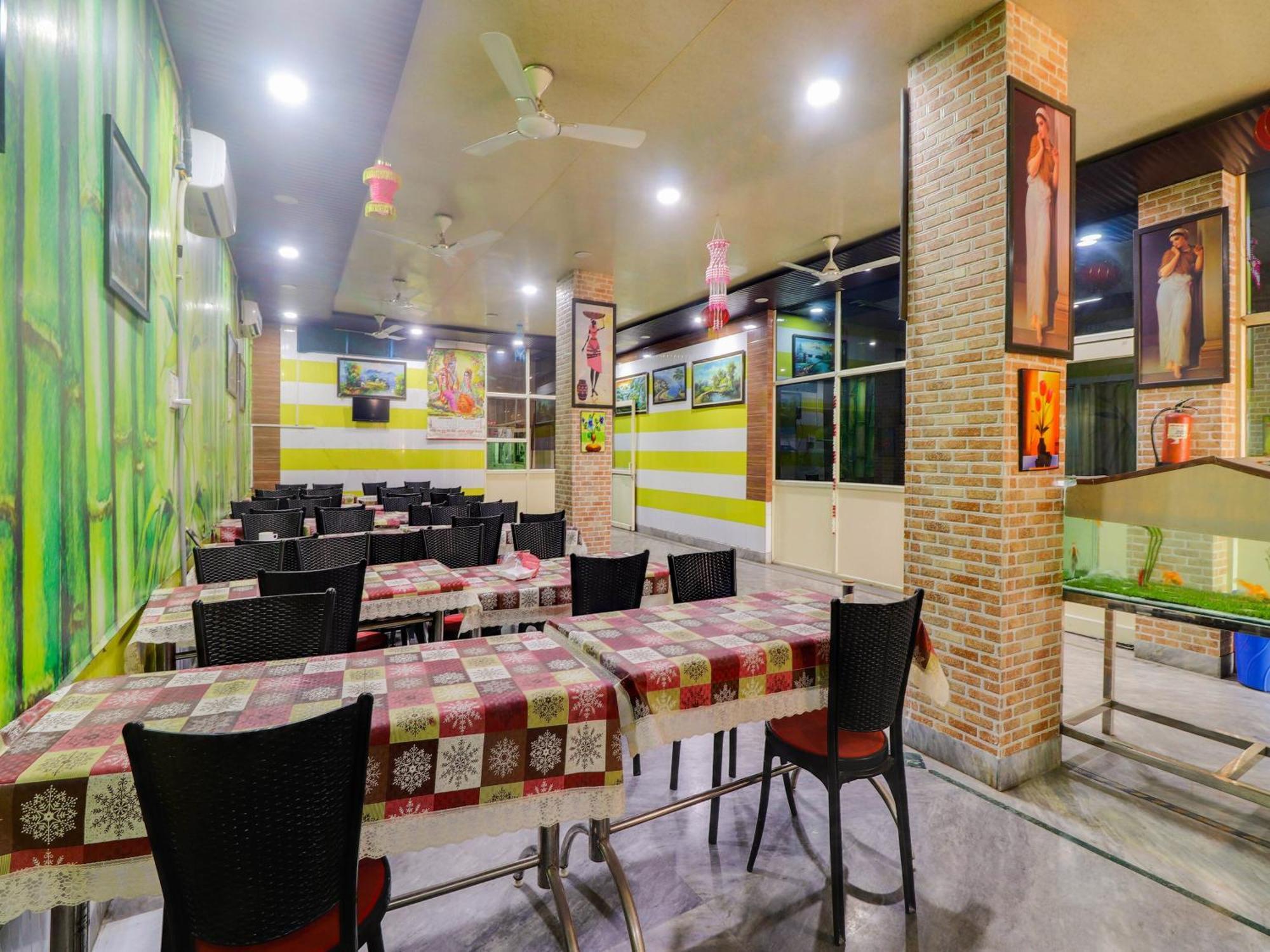 Collection O Paradise And Restaurant Hotell Kashipur Eksteriør bilde